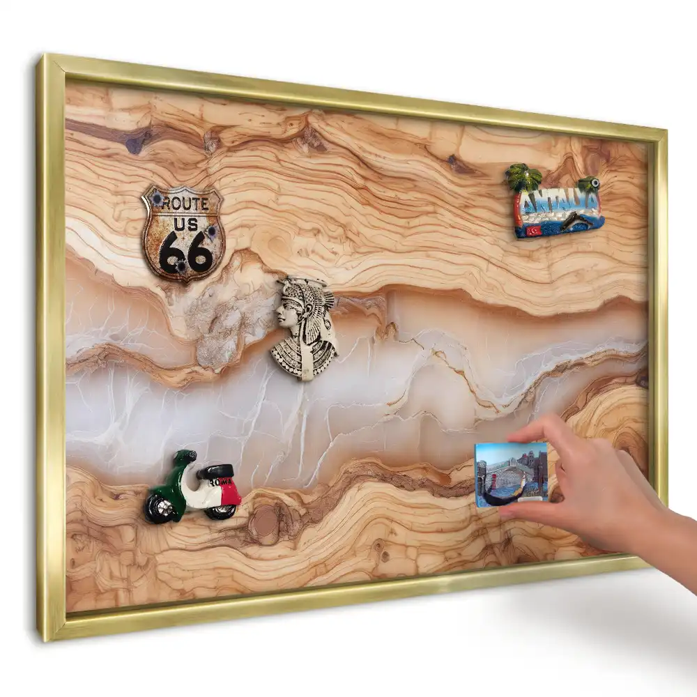 Magnetická nástěnka v dekoru teplého dřeva s elegantními liniemi