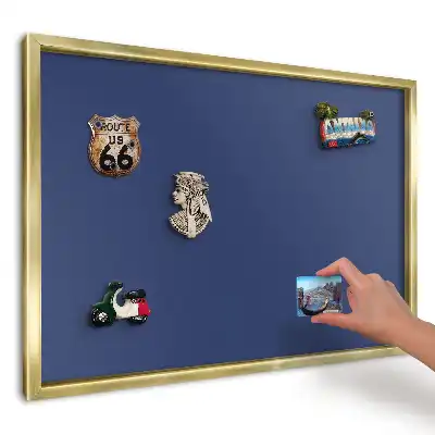 Minimalistická magnetická nástěnka v tmavě modré barvě