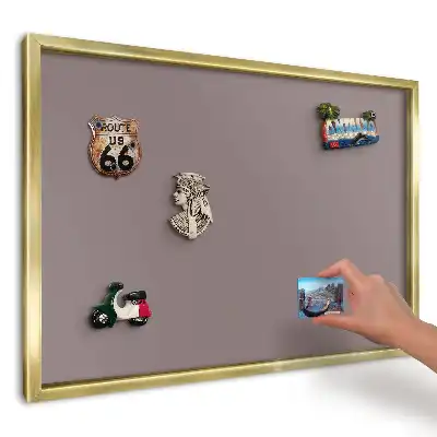 Magnetická nástěnka v jemné útulné růžové barvě