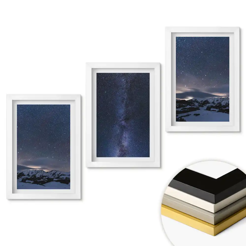 Triptych v rámu Noční obloha nad horskou krajinou