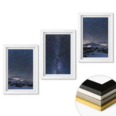 Triptych v rámu Noční obloha nad horskou krajinou