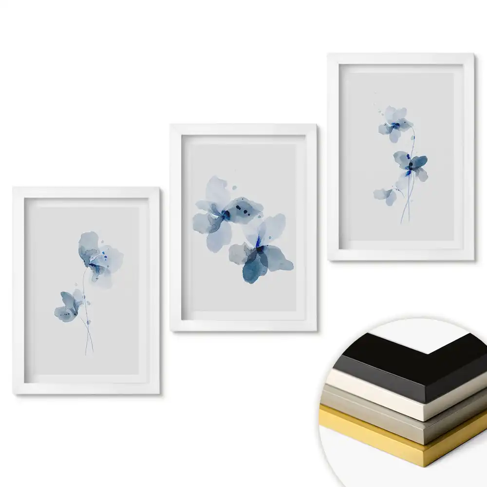 Triptych v rámu Květinové akvarely v odstínech modré