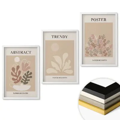 Moderní grafický triptych v rámu v tlumených barvách