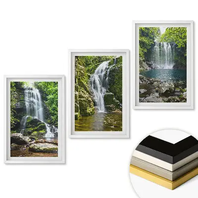 Triptych vodopády v malebné přírodě v rámu