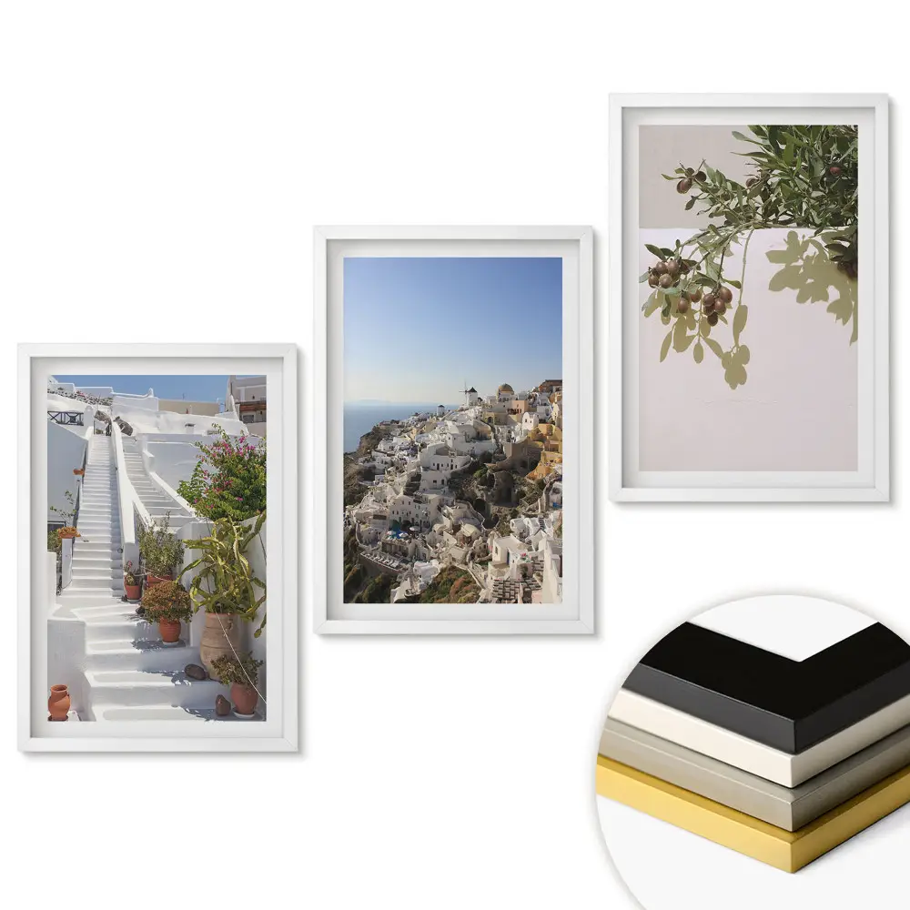 Triptych v rámu Malebné výhledy na Santorini v bílém